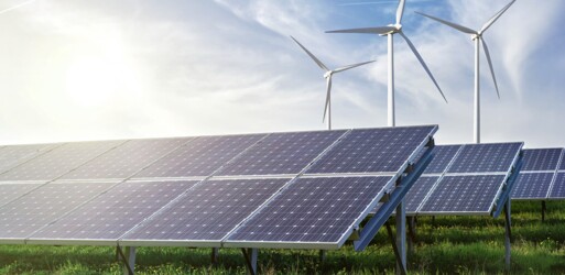 Solarmodule und Windkrafträder